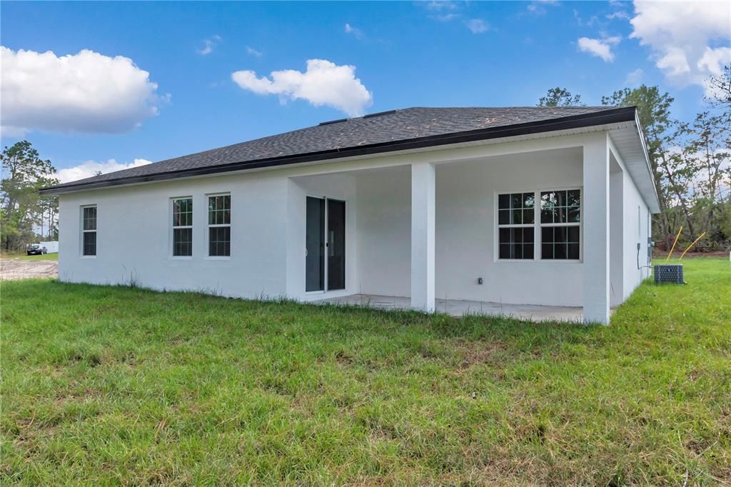 For Sale: $305,900 (4 beds, 2 baths, 1878 Square Feet)