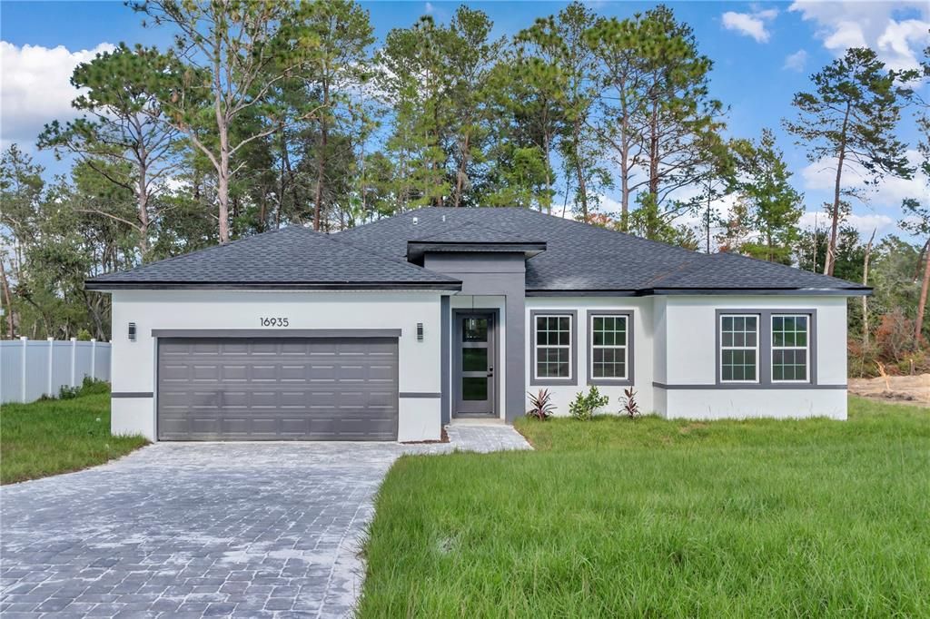 For Sale: $305,900 (4 beds, 2 baths, 1878 Square Feet)