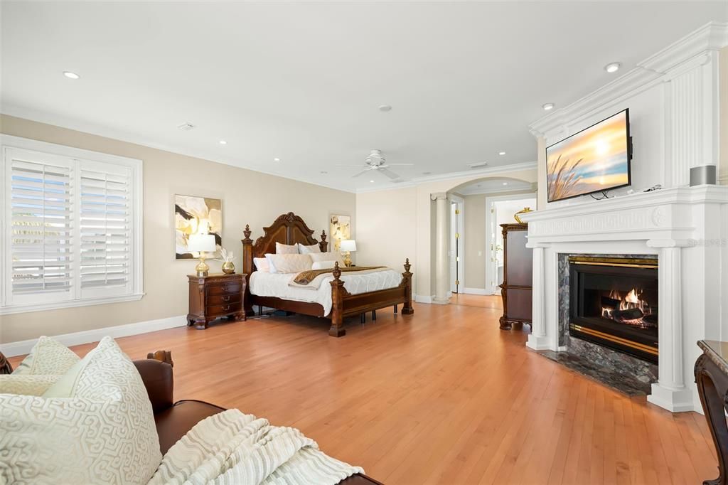 На продажу: $5,995,000 (5 спален, 5 ванн, 6147 Квадратных фут)