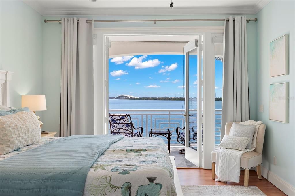 На продажу: $5,995,000 (5 спален, 5 ванн, 6147 Квадратных фут)