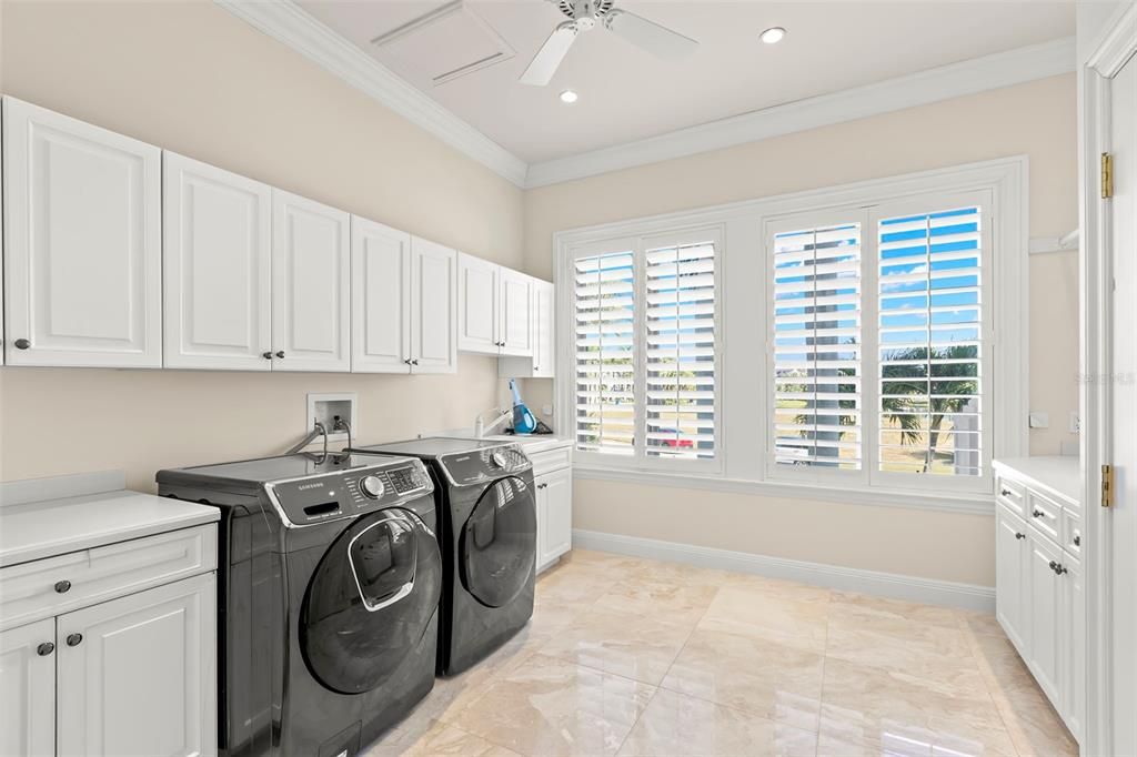 На продажу: $5,995,000 (5 спален, 5 ванн, 6147 Квадратных фут)