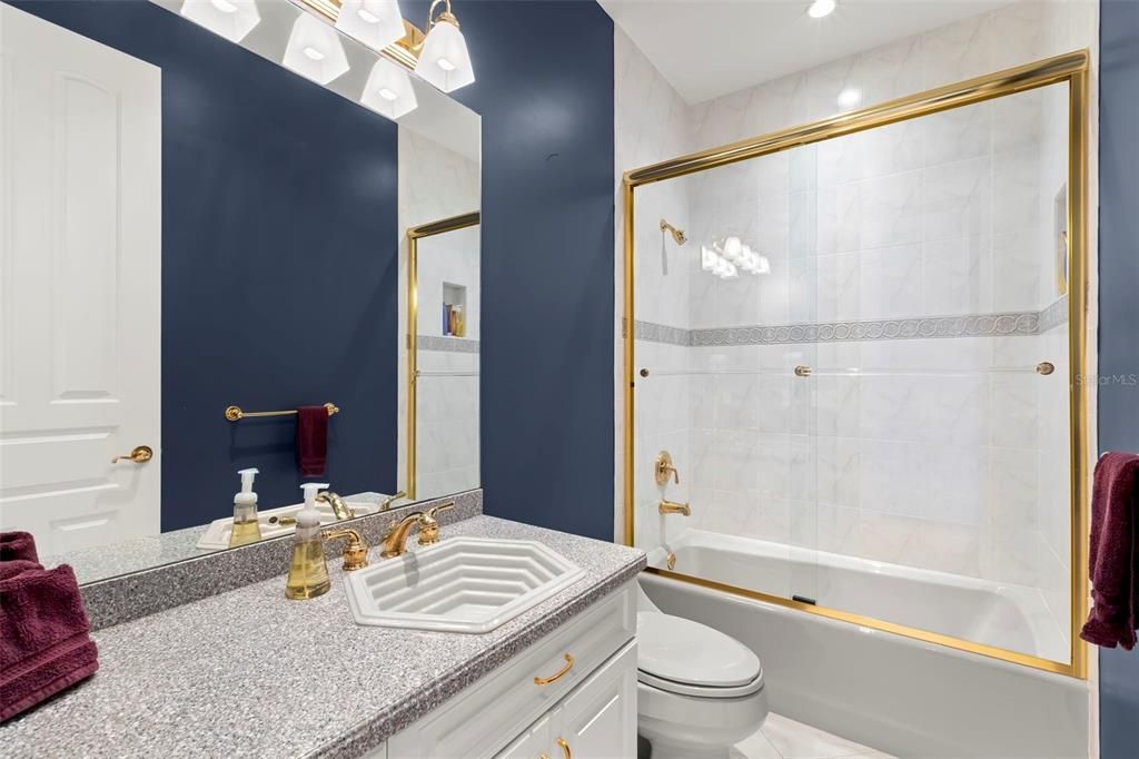 На продажу: $5,995,000 (5 спален, 5 ванн, 6147 Квадратных фут)