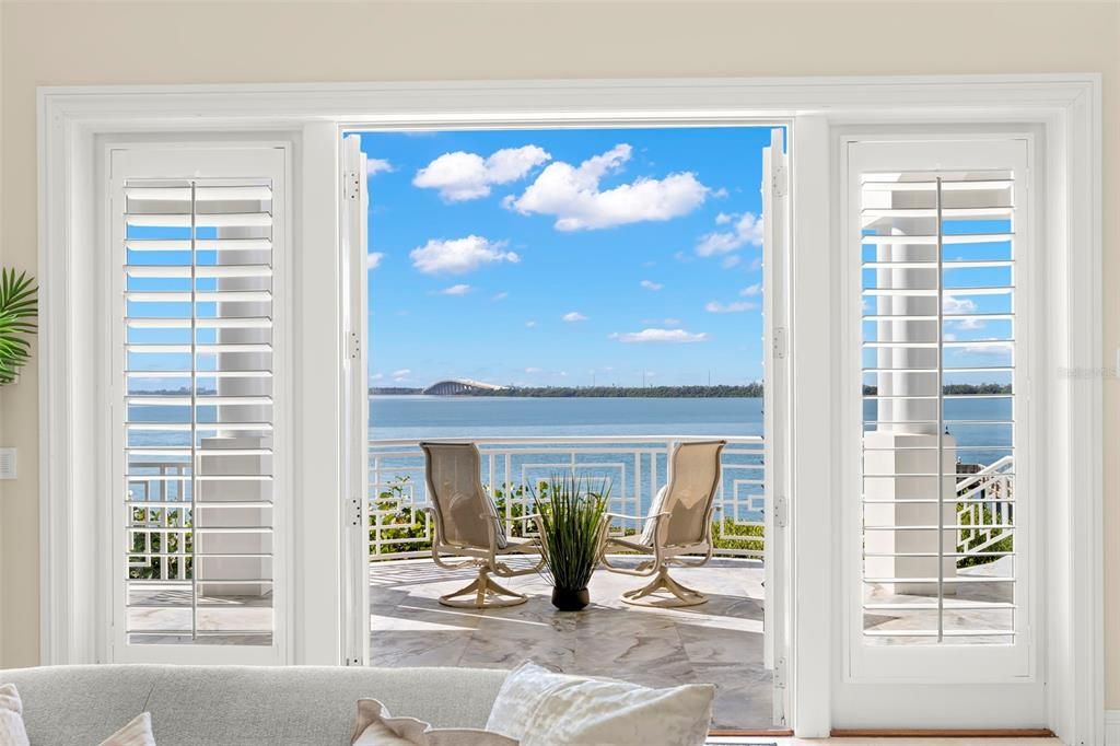 На продажу: $5,995,000 (5 спален, 5 ванн, 6147 Квадратных фут)