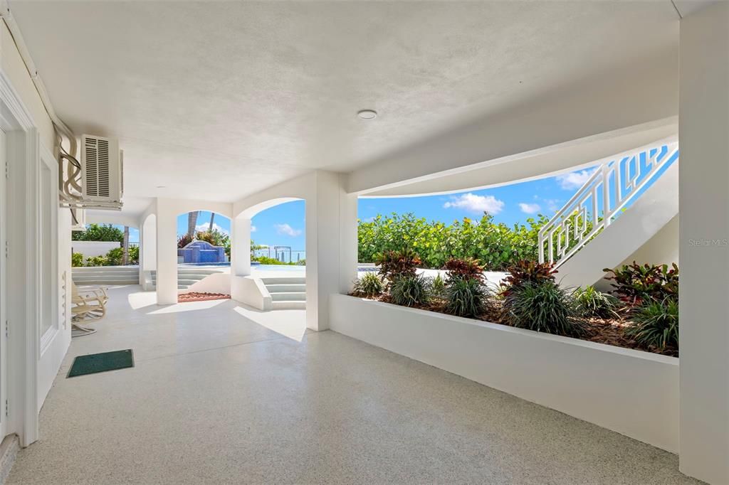 На продажу: $5,995,000 (5 спален, 5 ванн, 6147 Квадратных фут)