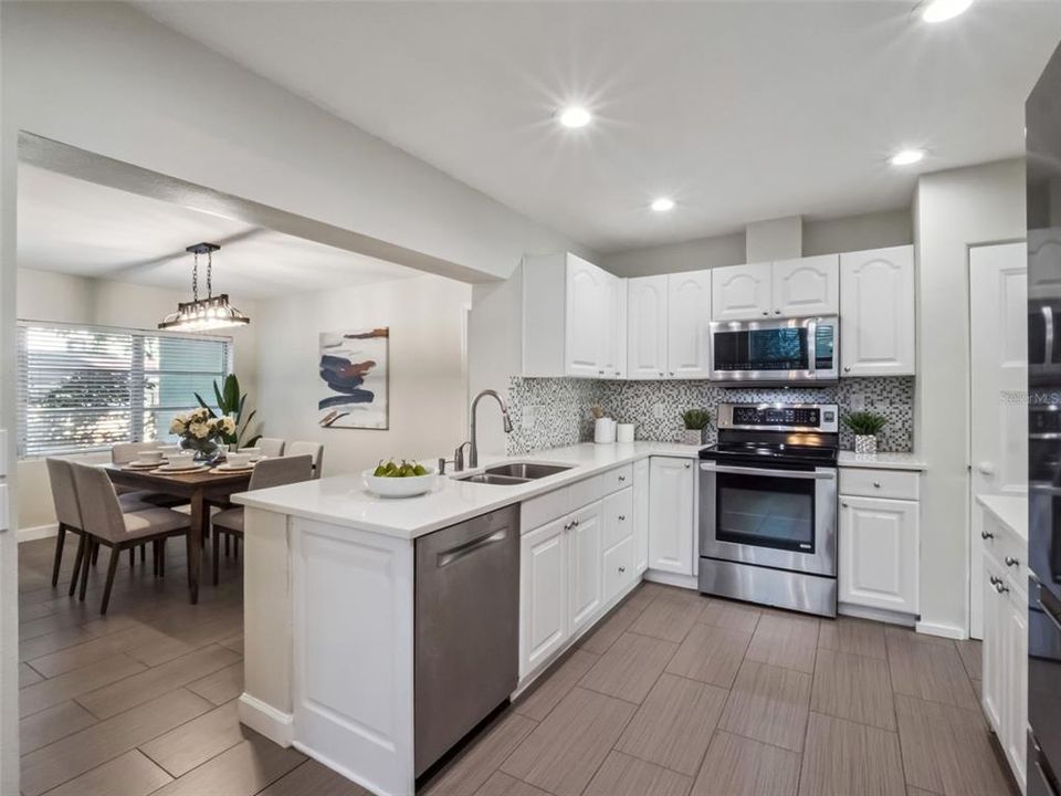 For Sale: $575,000 (3 beds, 2 baths, 1534 Square Feet)