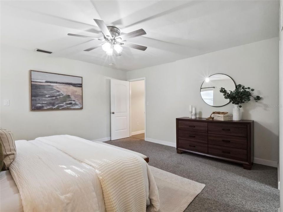 For Sale: $575,000 (3 beds, 2 baths, 1534 Square Feet)