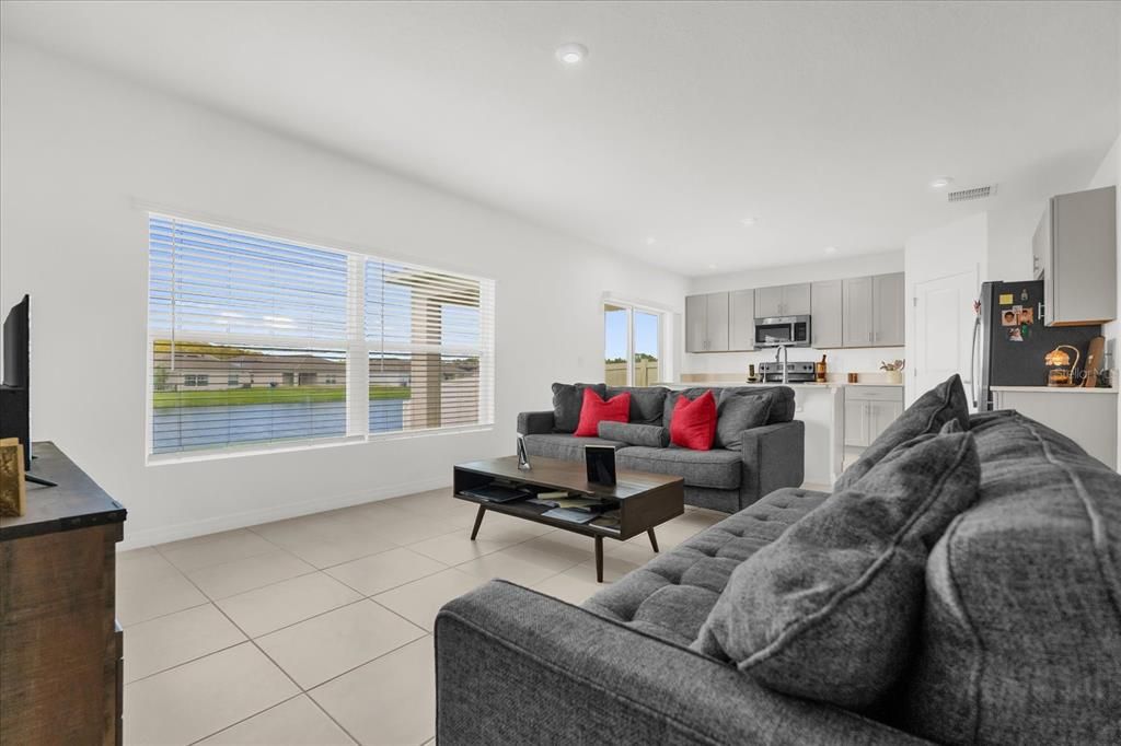 For Sale: $385,000 (3 beds, 2 baths, 1490 Square Feet)