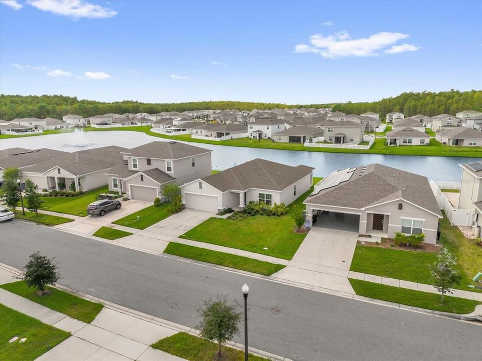 For Sale: $385,000 (3 beds, 2 baths, 1490 Square Feet)