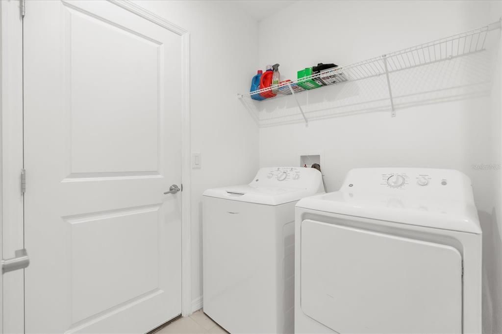 For Sale: $385,000 (3 beds, 2 baths, 1490 Square Feet)