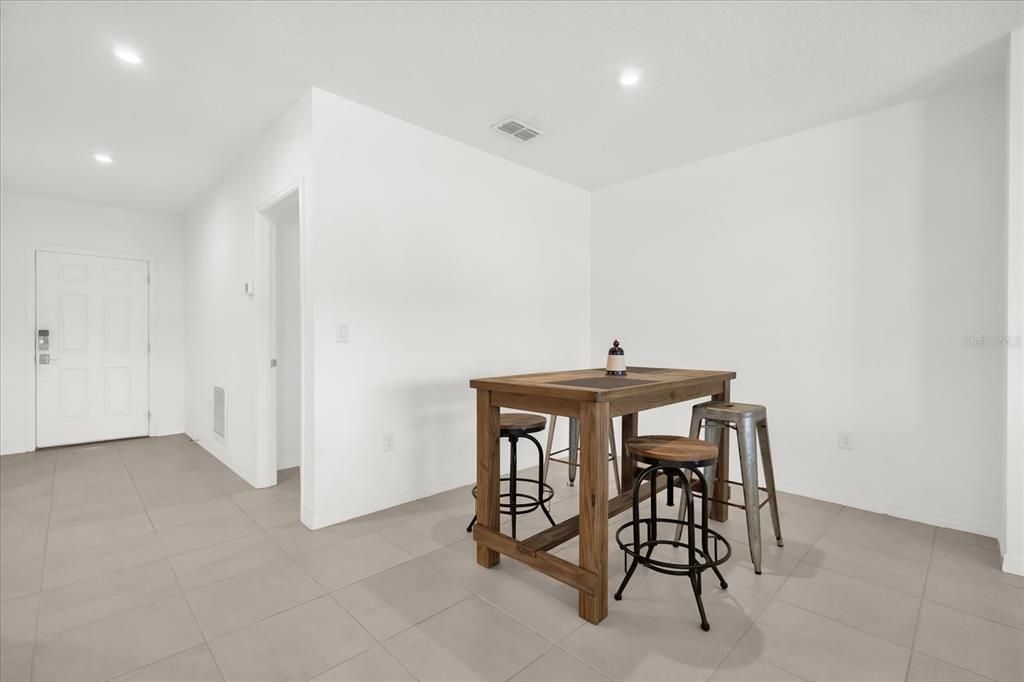 For Sale: $385,000 (3 beds, 2 baths, 1490 Square Feet)