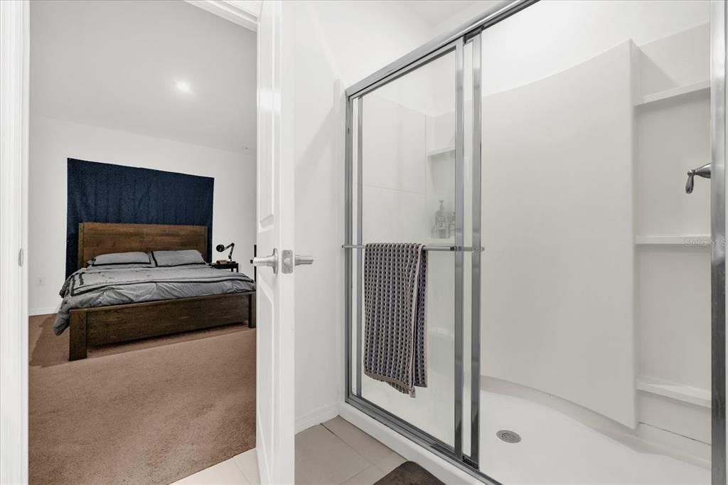 For Sale: $385,000 (3 beds, 2 baths, 1490 Square Feet)