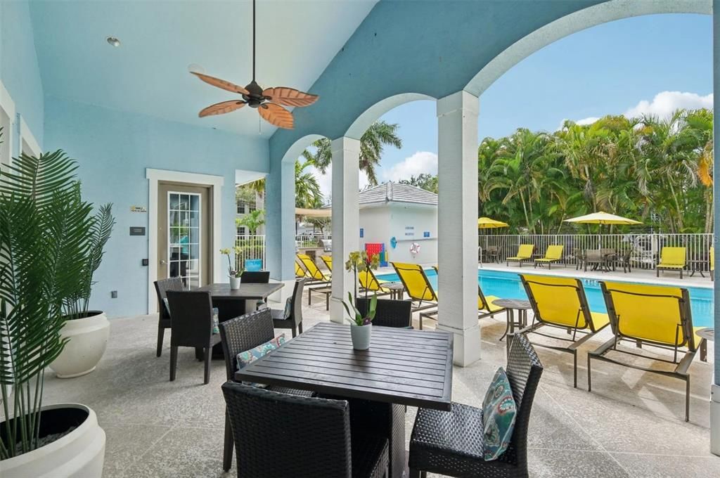 For Rent: $2,115 (1 beds, 1 baths, 772 Square Feet)