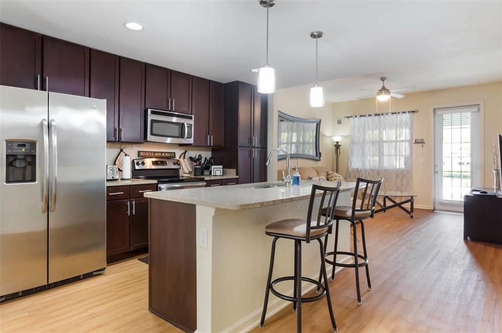 For Rent: $2,115 (1 beds, 1 baths, 772 Square Feet)