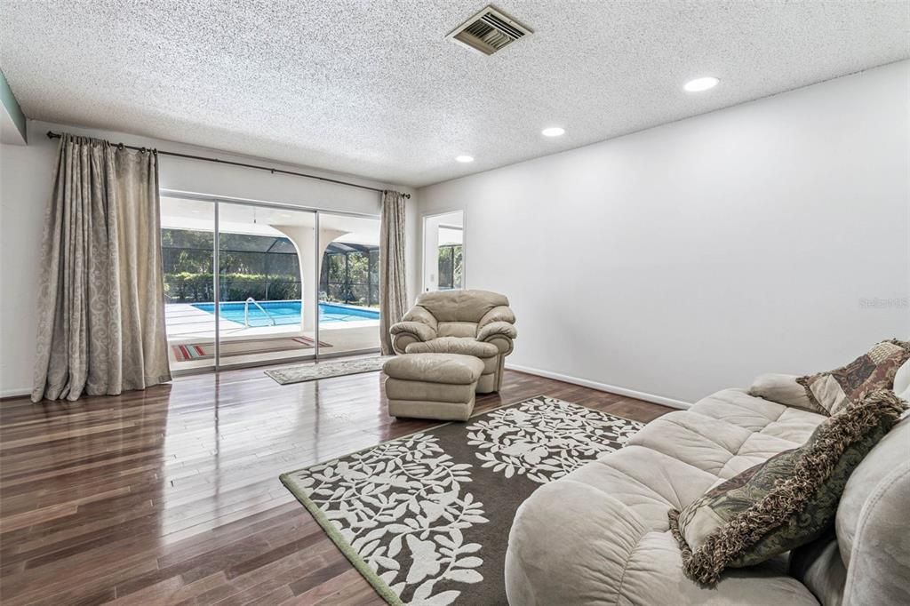 Active With Contract: $595,000 (3 beds, 2 baths, 2153 Square Feet)