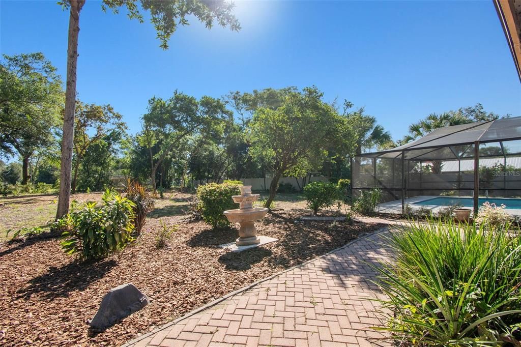 Active With Contract: $595,000 (3 beds, 2 baths, 2153 Square Feet)