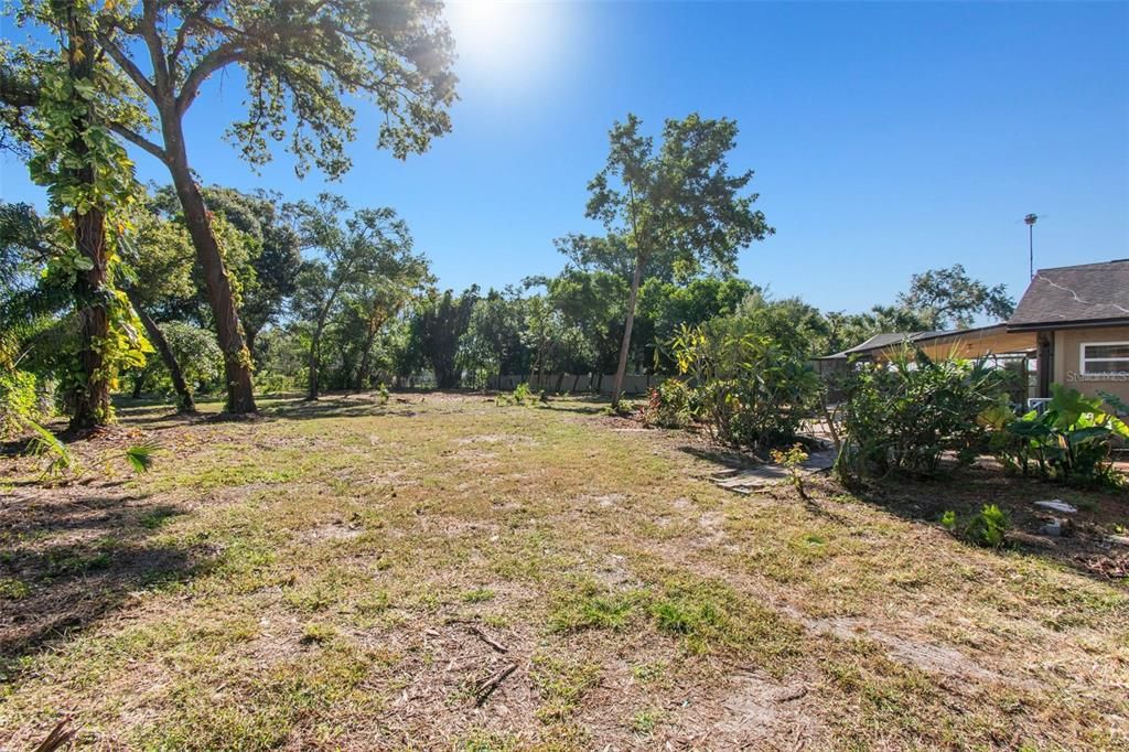 Active With Contract: $595,000 (3 beds, 2 baths, 2153 Square Feet)