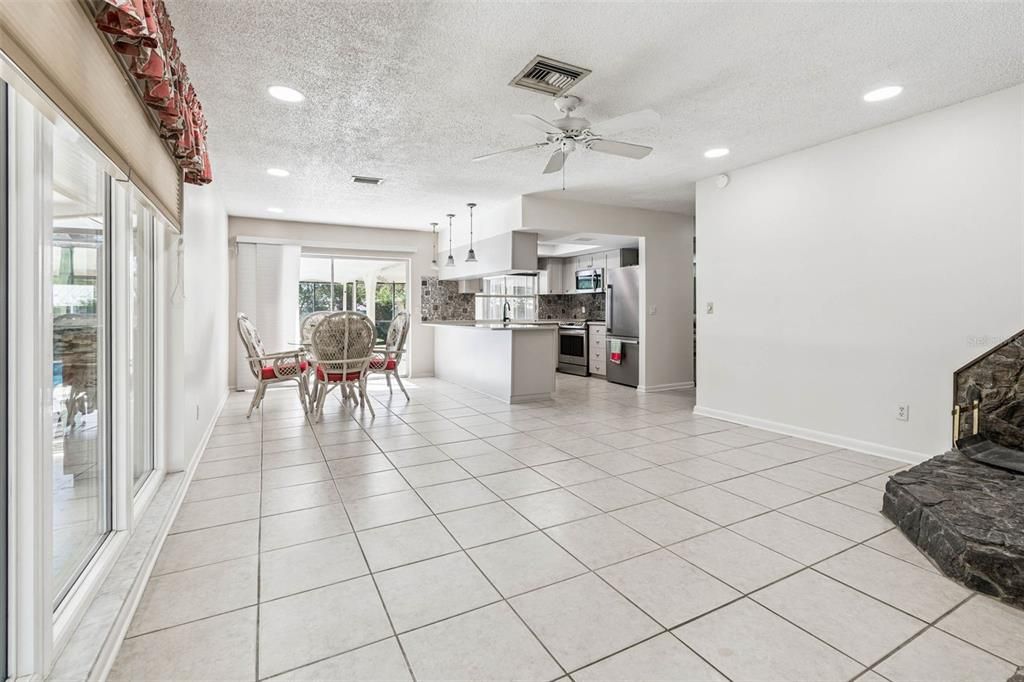 Active With Contract: $595,000 (3 beds, 2 baths, 2153 Square Feet)