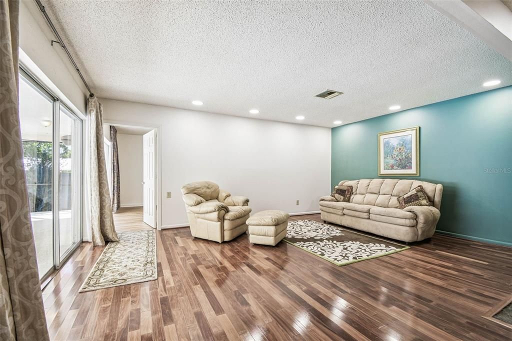 Active With Contract: $595,000 (3 beds, 2 baths, 2153 Square Feet)