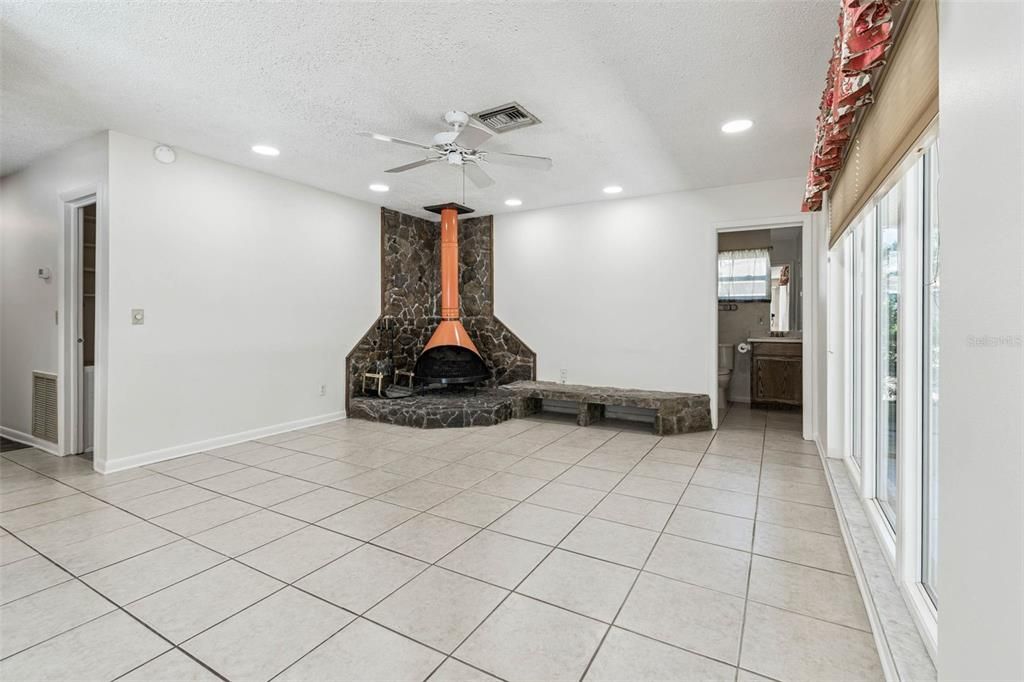 Active With Contract: $595,000 (3 beds, 2 baths, 2153 Square Feet)