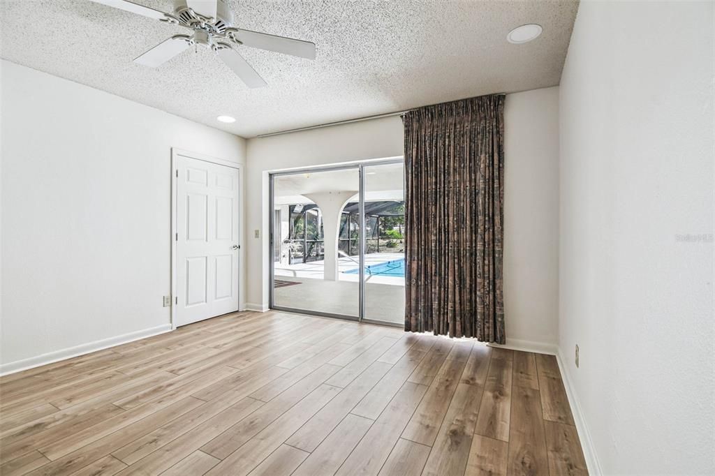 Active With Contract: $595,000 (3 beds, 2 baths, 2153 Square Feet)