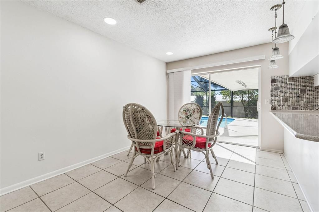 Active With Contract: $595,000 (3 beds, 2 baths, 2153 Square Feet)