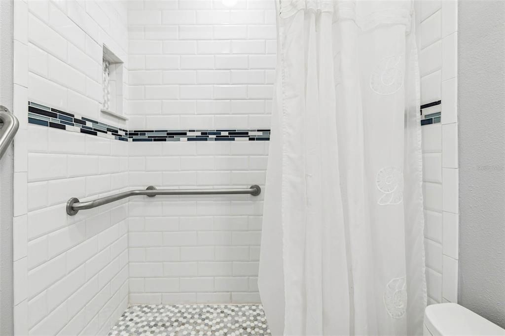 Active With Contract: $595,000 (3 beds, 2 baths, 2153 Square Feet)