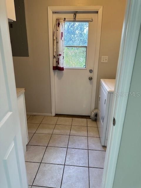 待售: $155,900 (3 贝兹, 2 浴室, 1250 平方英尺)