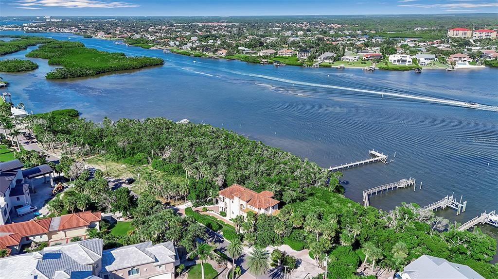 На продажу: $3,900,000 (4 спален, 4 ванн, 3536 Квадратных фут)