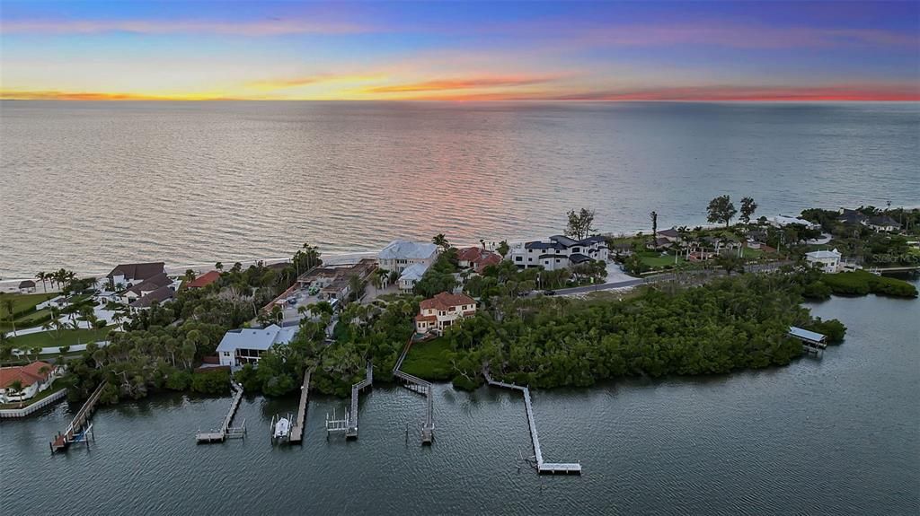 На продажу: $3,900,000 (4 спален, 4 ванн, 3536 Квадратных фут)