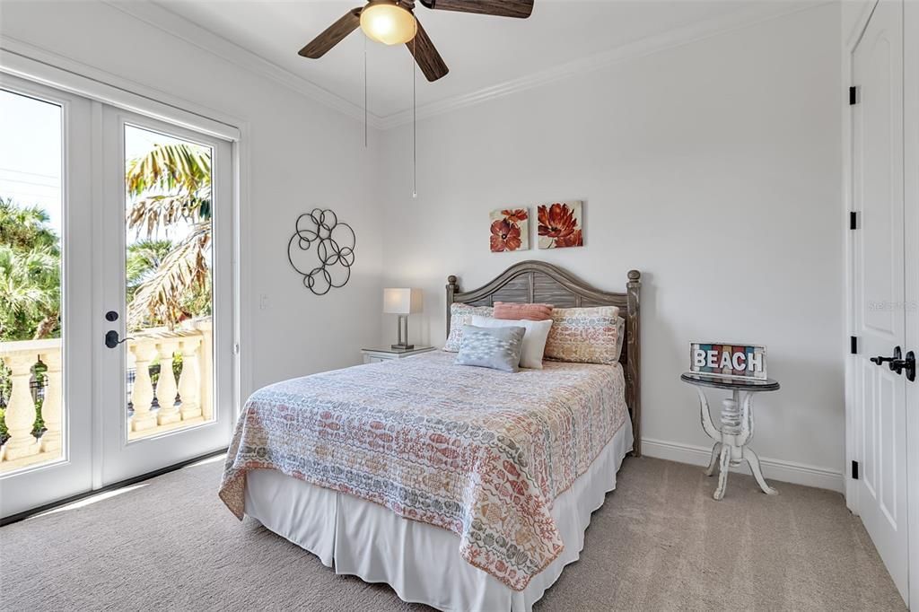 На продажу: $3,900,000 (4 спален, 4 ванн, 3536 Квадратных фут)