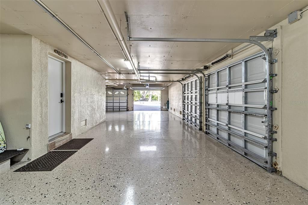 На продажу: $3,900,000 (4 спален, 4 ванн, 3536 Квадратных фут)