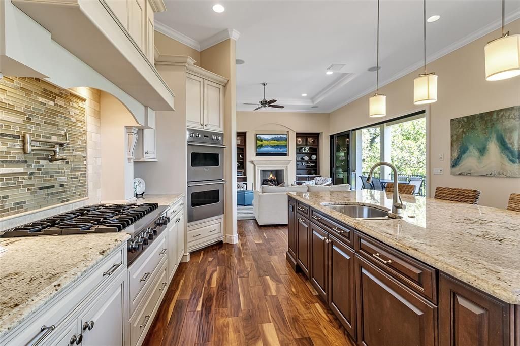 На продажу: $3,900,000 (4 спален, 4 ванн, 3536 Квадратных фут)