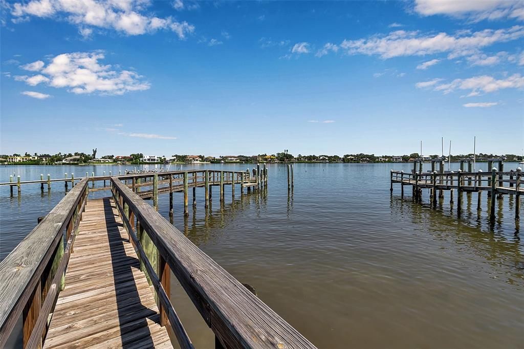 На продажу: $3,900,000 (4 спален, 4 ванн, 3536 Квадратных фут)