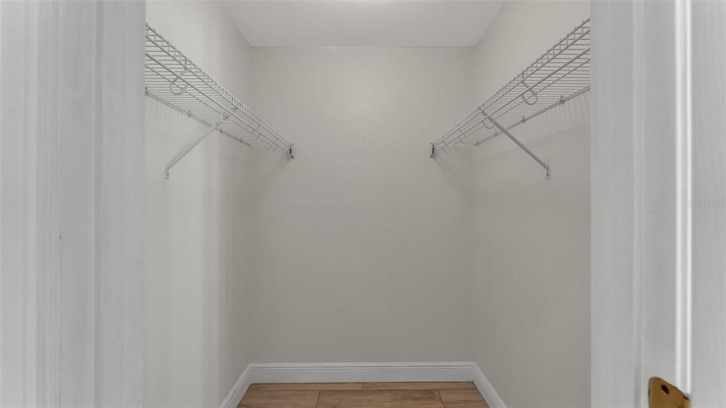 На продажу: $330,000 (3 спален, 2 ванн, 2123 Квадратных фут)