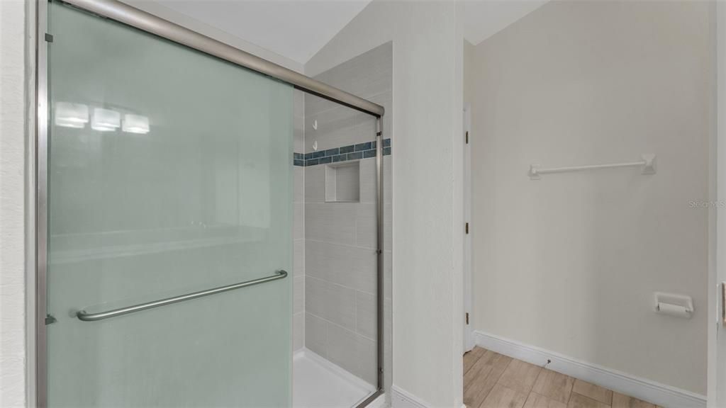 На продажу: $330,000 (3 спален, 2 ванн, 2123 Квадратных фут)