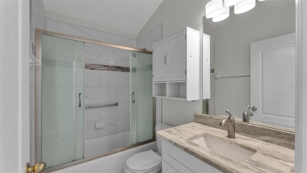 На продажу: $330,000 (3 спален, 2 ванн, 2123 Квадратных фут)