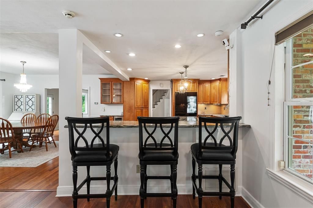 For Rent: $4,500 (4 beds, 3 baths, 4142 Square Feet)