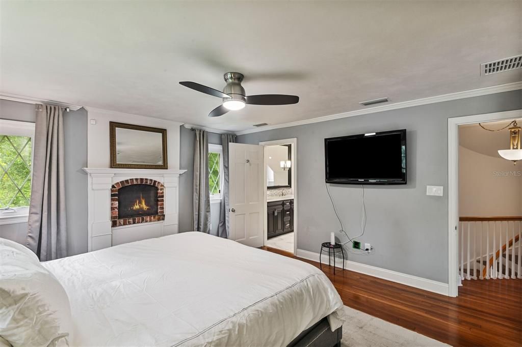 For Rent: $4,500 (4 beds, 3 baths, 4142 Square Feet)