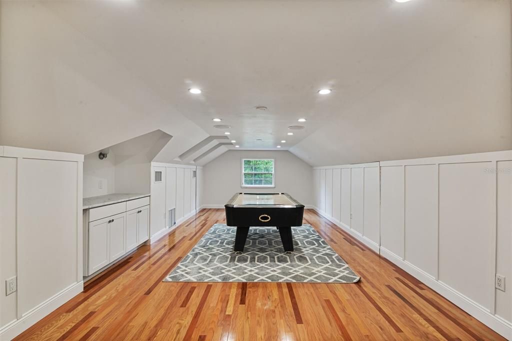 For Rent: $4,500 (4 beds, 3 baths, 4142 Square Feet)