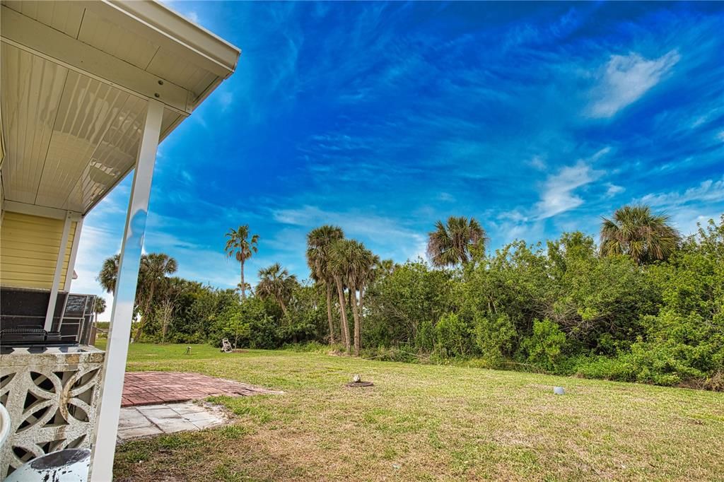 For Sale: $219,000 (2 beds, 2 baths, 1296 Square Feet)