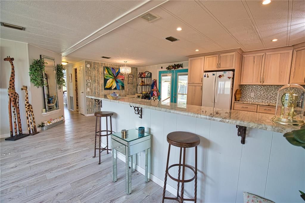 For Sale: $219,000 (2 beds, 2 baths, 1296 Square Feet)