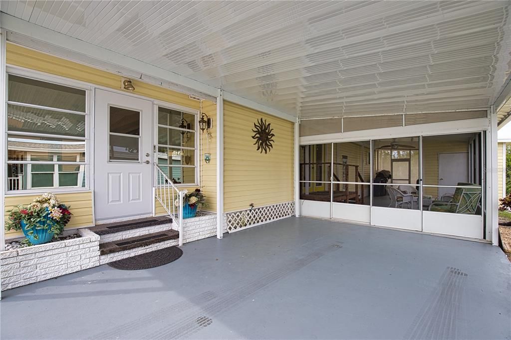 For Sale: $219,000 (2 beds, 2 baths, 1296 Square Feet)