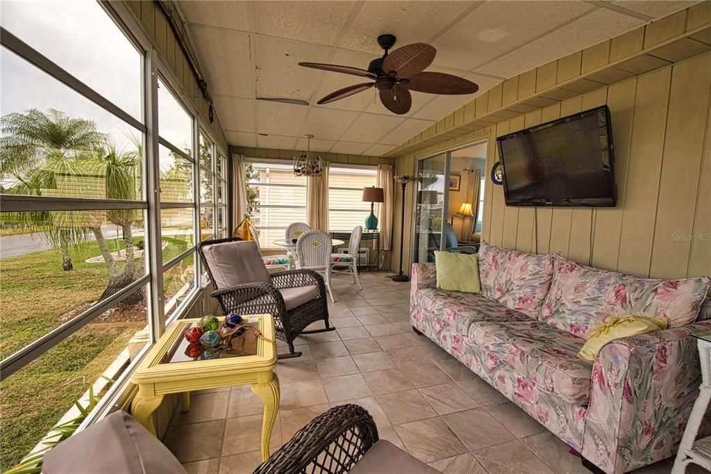 For Sale: $219,000 (2 beds, 2 baths, 1296 Square Feet)