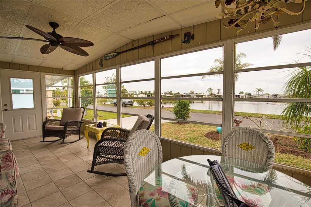 For Sale: $219,000 (2 beds, 2 baths, 1296 Square Feet)