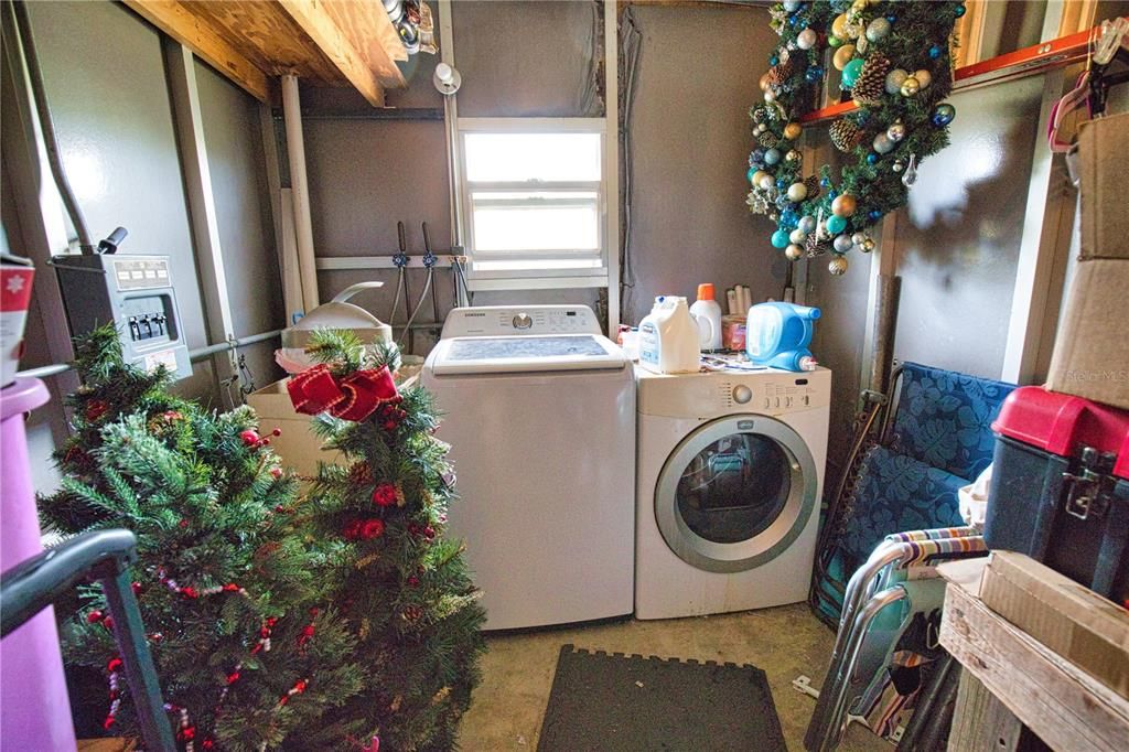 For Sale: $219,000 (2 beds, 2 baths, 1296 Square Feet)