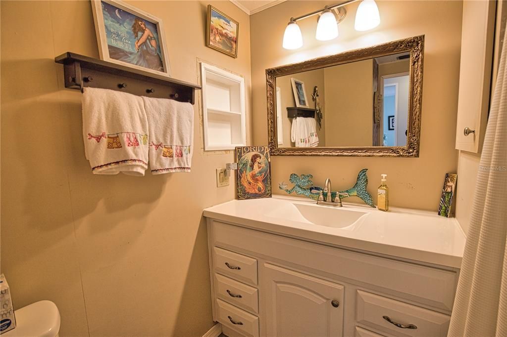 For Sale: $219,000 (2 beds, 2 baths, 1296 Square Feet)