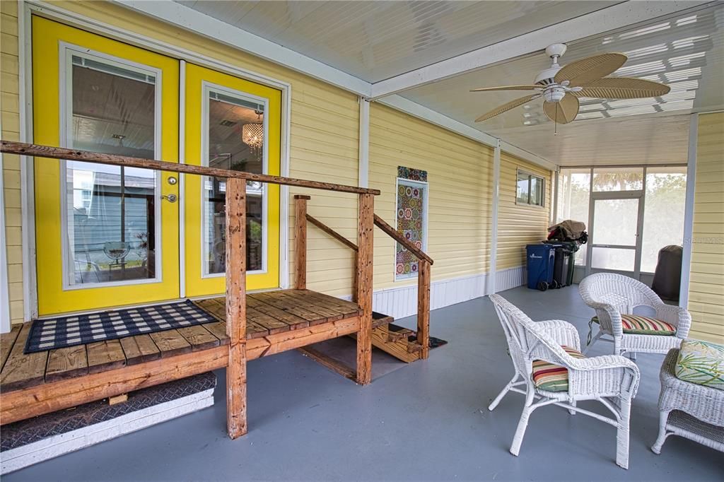 For Sale: $219,000 (2 beds, 2 baths, 1296 Square Feet)