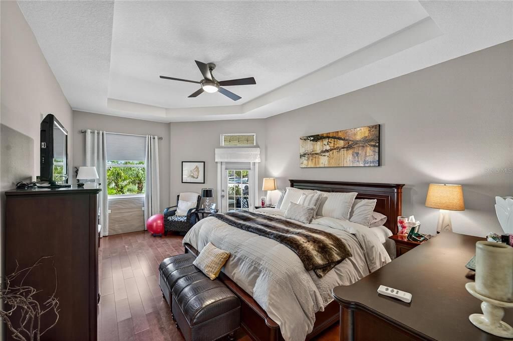 Active With Contract: $349,900 (3 beds, 2 baths, 1634 Square Feet)