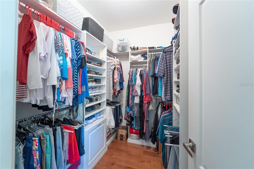 Active With Contract: $349,900 (3 beds, 2 baths, 1634 Square Feet)