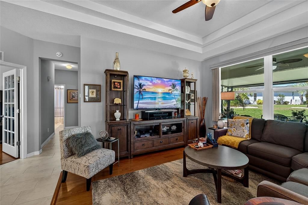 Active With Contract: $349,900 (3 beds, 2 baths, 1634 Square Feet)